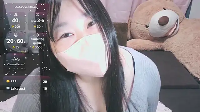 yuinyan3150 online show from February 27, 1:00 pm