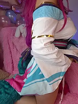 NaomiShimizu online show from November 8, 9:31 pm