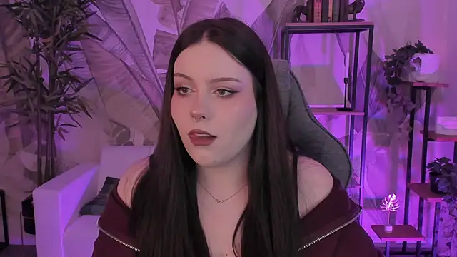 CoralineKeyns online show from January 19, 5:36 am