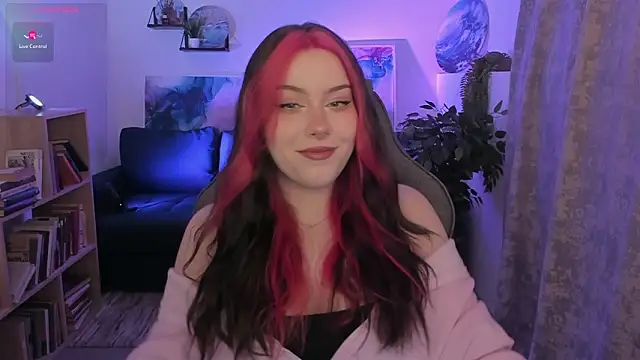 CoralineKeyns online show from March 24, 5:24 am