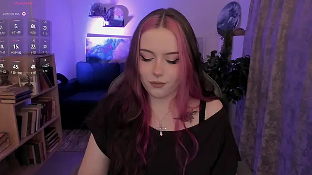 CoralineKeyns online show from July 31, 5:41 am