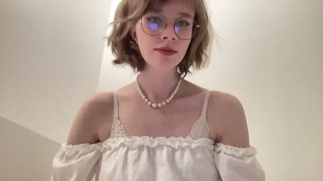 ms christiana online show from May 16, 8:52 pm