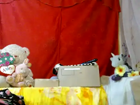 hottieperla online show from March 27, 3:46 pm