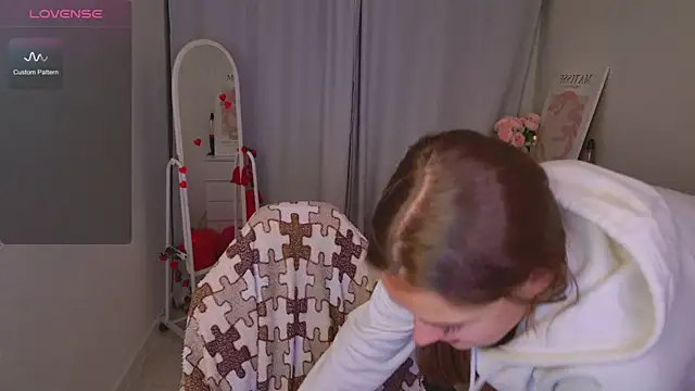 LovelyJessie online show from February 20, 1:56 pm