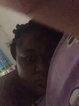 hugexboobs69 online show from May 6, 10:03 pm