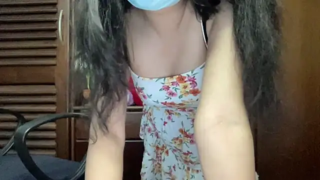 Snapshot of Princess_Lily chatting on October 26, 1:50 pm Princess Lily online show from October 26, 1:50 pm