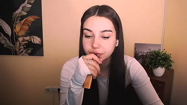 Snapshot of Lili_magic chatting on September 10, 12:27 pm Lili magic online show from September 10, 12:27 pm