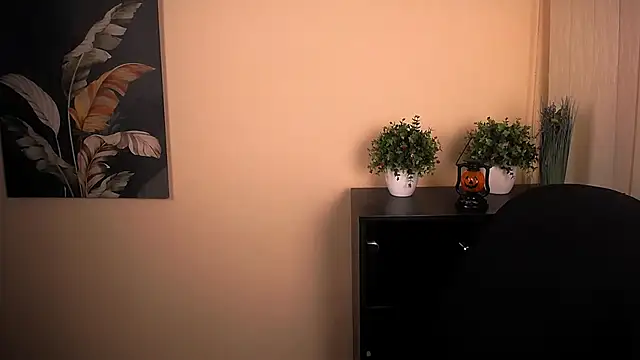 Snapshot of Lili_magic chatting on October 29, 9:02 am Lili magic online show from October 29, 9:02 am