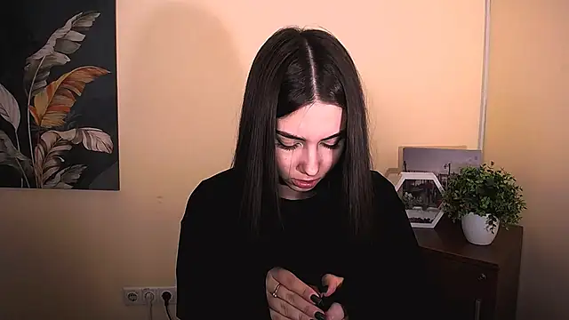 Snapshot of Lili_magic chatting on October 9, 7:23 am Lili magic online show from October 9, 7:23 am