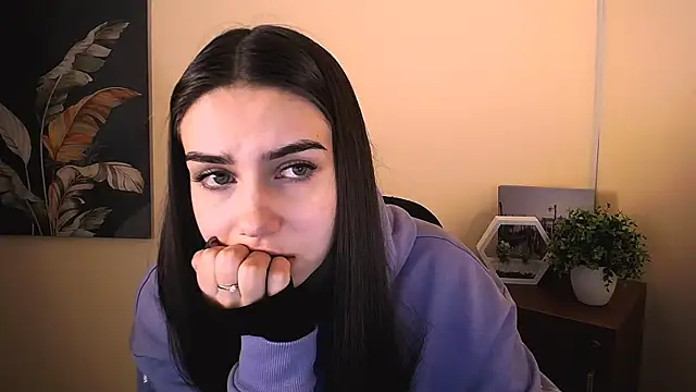 Snapshot of Lili_magic chatting on October 5, 12:32 pm Lili magic online show from October 5, 12:32 pm