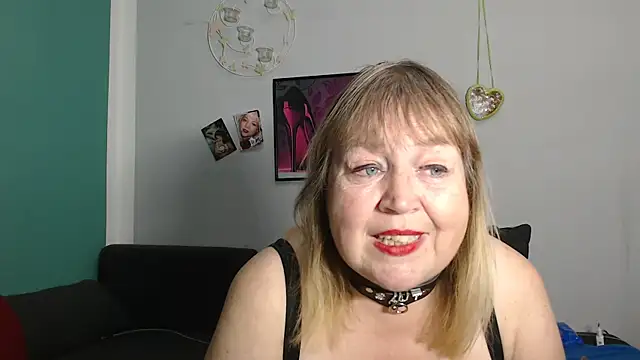 Blasflittchen online show from September 24, 6:07 pm