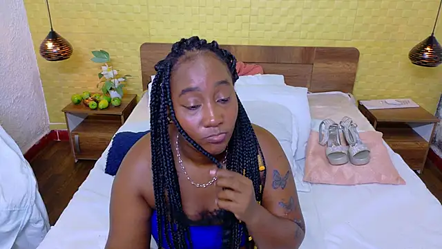 kiara evanss online show from October 11, 3:00 am