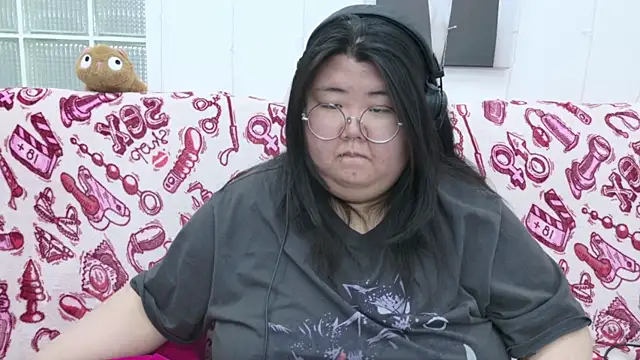 Nadine asian online show from February 7, 8:29 am