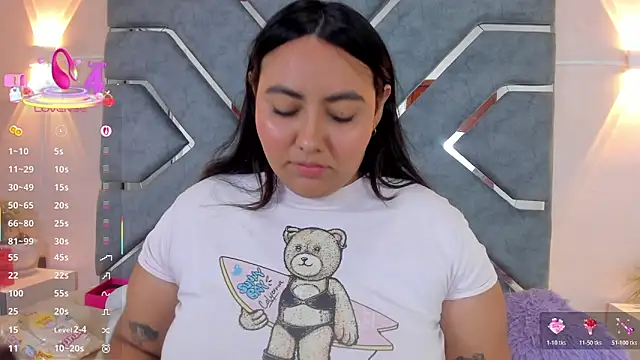 LucciaPorter online show from March 5, 4:47 pm