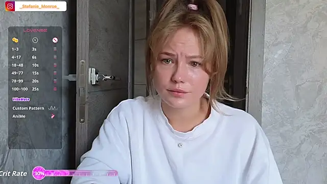  Stefanie Collins  online show from July 27, 7:27 am