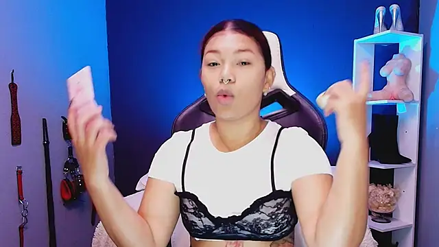 JadaRoberts online show from November 15, 12:39 pm