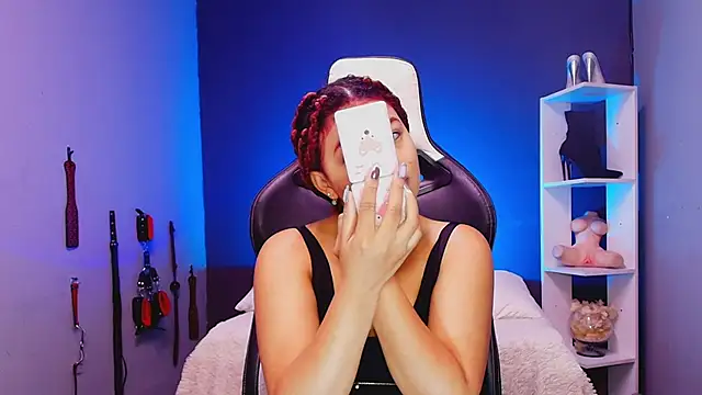 JadaRoberts online show from November 29, 12:31 pm