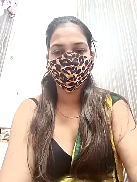 indianliza online show from December 14, 8:03 pm