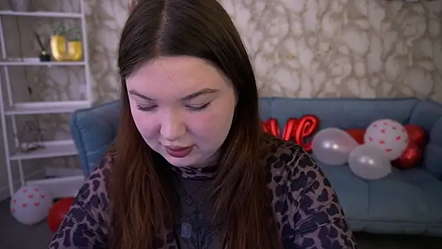 RosieMoons online show from February 10, 8:34 pm