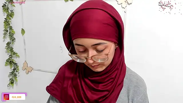 aysel elid online show from April 9, 12:02 am