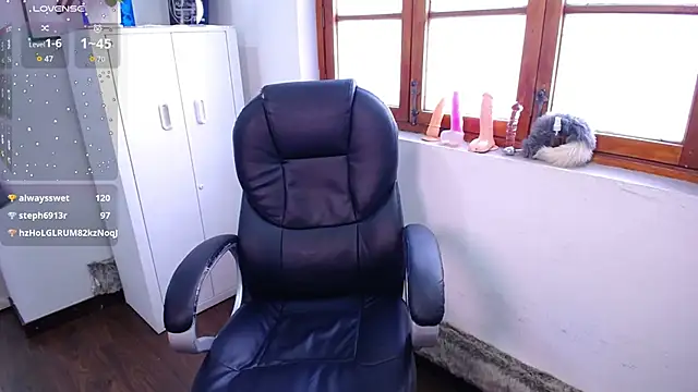 miss gisselle online show from October 22, 6:57 pm