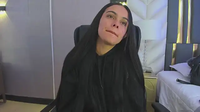 ChloeHarper  online show from February 25, 12:04 pm