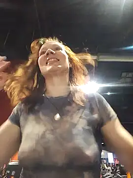 Exhibitionsplit online show from March 26, 10:33 pm