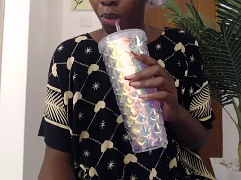 black   ghodess online show from February 21, 7:09 am