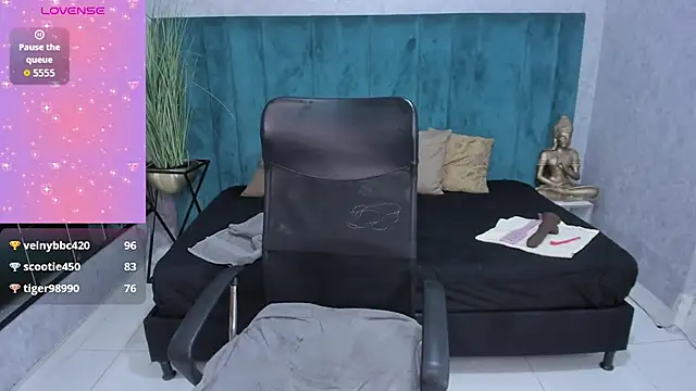 meliboobs  online show from April 4, 1:15 am