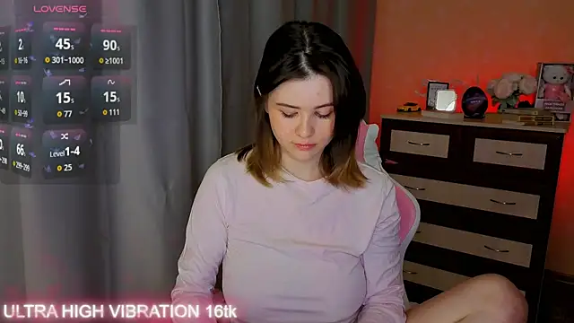 cutie mili online show from December 2, 8:27 am