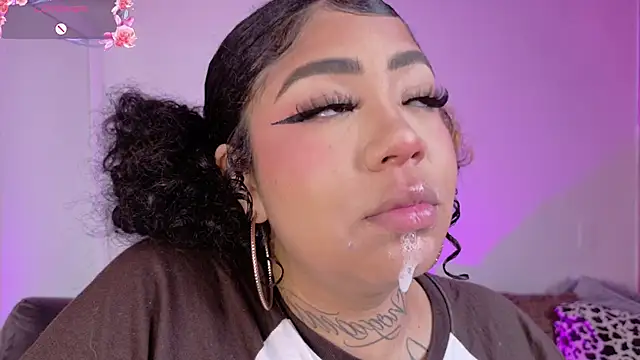 foxxy-lov3 online show from February 25, 1:53 pm