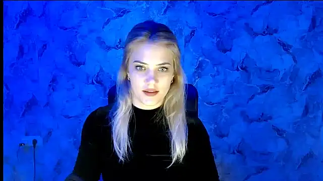 Snapshot of nika_gold1 chatting on September 29, 7:41 pm nika gold1 online show from September 29, 7:41 pm