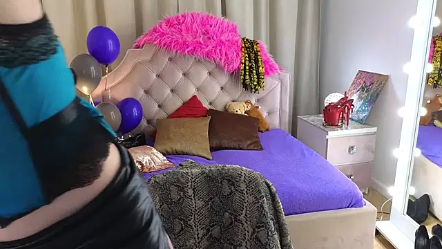 SquirtyAlisa online show from November 6, 9:10 pm