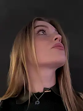 Goldloeckchen159 online show from November 24, 3:47 pm