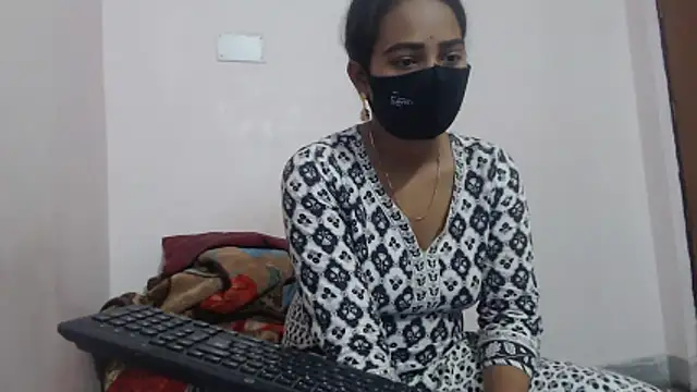 wildbabes online show from October 30, 8:43 pm