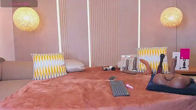 sabrina shark  online show from March 25, 3:01 am