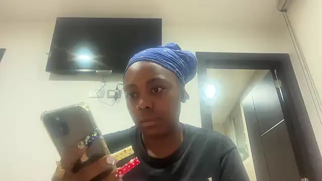 ChocolateCakeQueen online show from January 15, 2:50 am