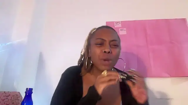 ChocolateCakeQueen online show from November 7, 3:34 am