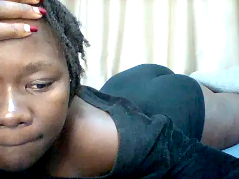 sexy cutelips online show from April 11, 8:45 pm