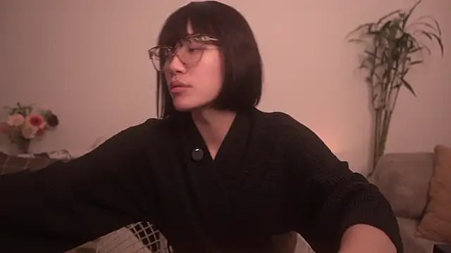 Snapshot of meganmei666 chatting on September 30, 2:06 am meganmei666 online show from September 30, 2:06 am