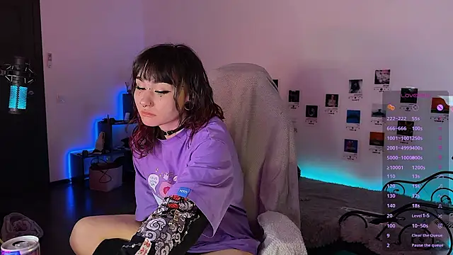 deadlysweet online show from March 16, 3:31 am