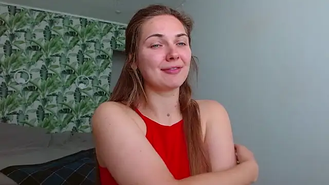 Snapshot of Olivia_shine chatting on September 16, 5:15 am Olivia shine online show from September 16, 5:15 am