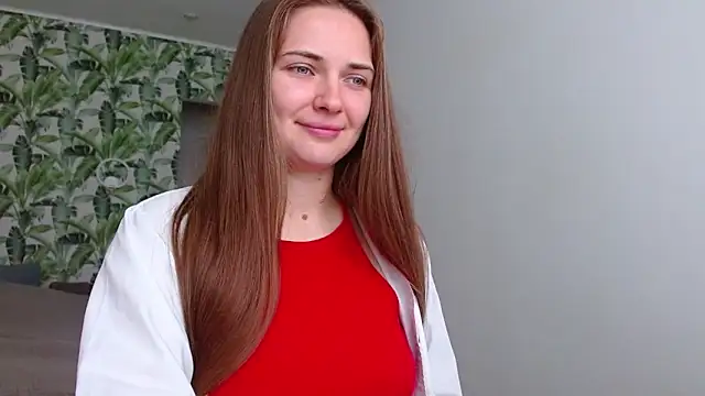 Snapshot of Olivia_shine chatting on October 8, 5:01 am Olivia shine online show from October 8, 5:01 am