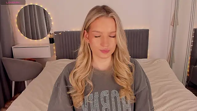 CassieRayss online show from February 25, 2:26 pm