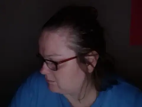 SexyWhiteChocolate online show from September 26, 6:00 am