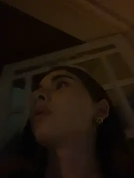 Coralinee 01 online show from November 27, 12:46 am