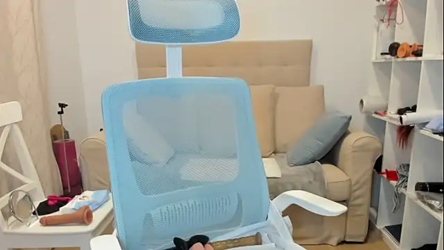 emmita69  online show from March 29, 3:38 am