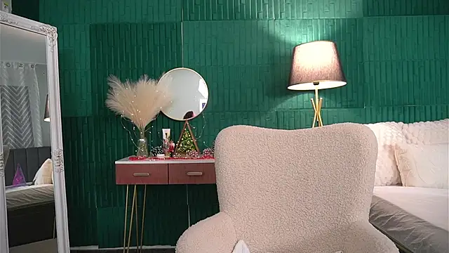 HaileyMoonn online show from January 7, 4:49 am