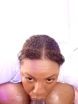 Sexyshantal  online show from February 5, 8:01 pm