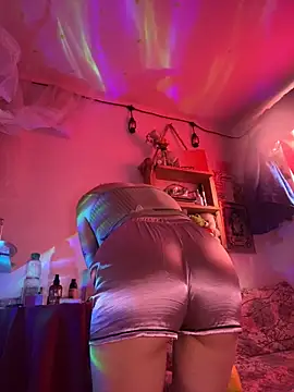 LiliJones  online show from September 24, 8:19 pm